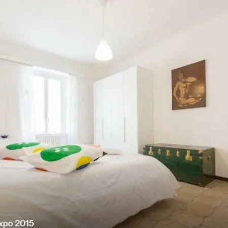 Delicious Flat Near The Subway M3 Apartment