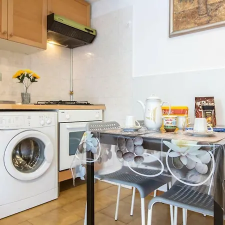 Delicious Flat Near The Subway M3 Apartment Milan
